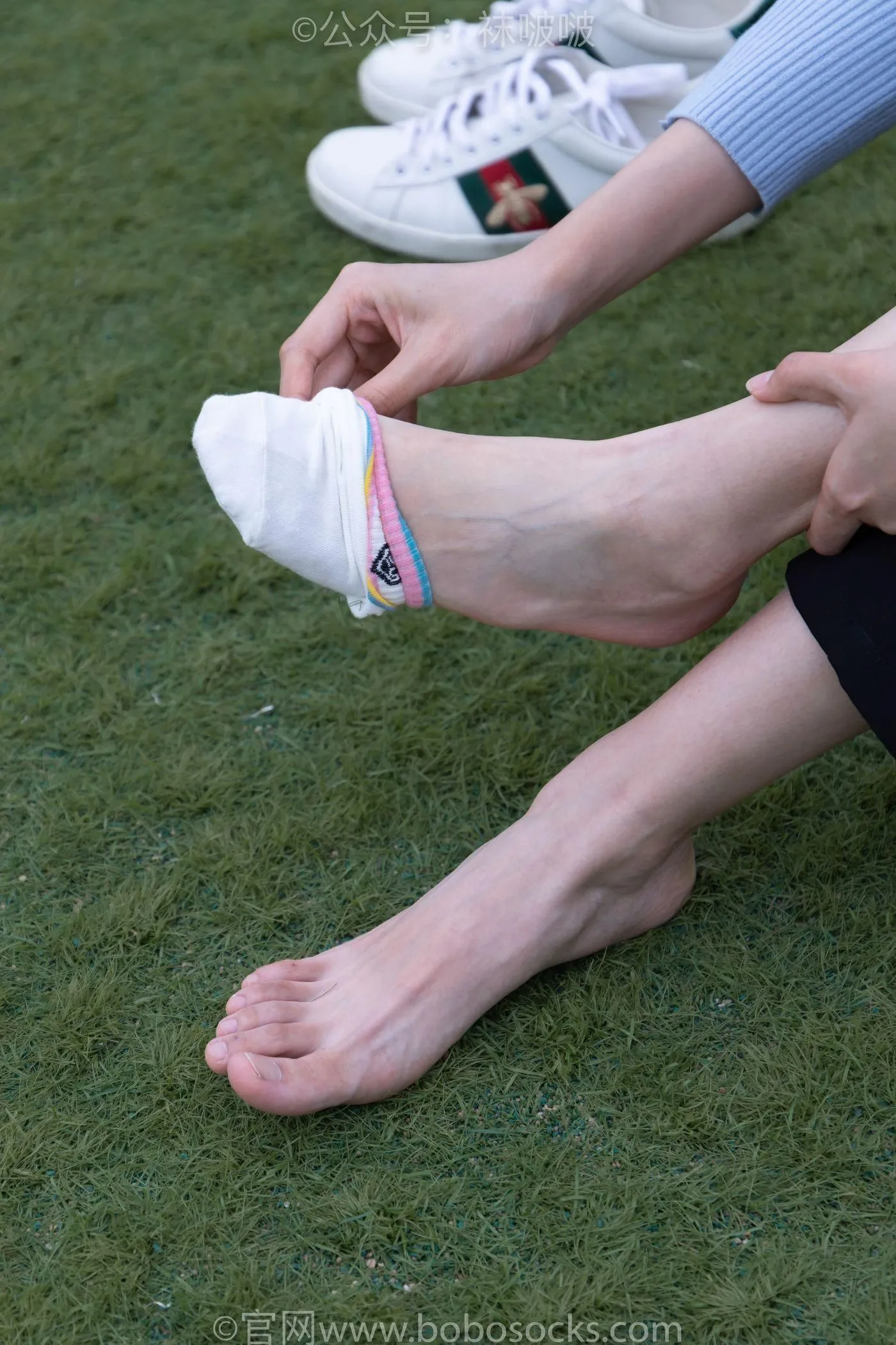 [BoBoSocks袜啵啵]NO.021 泡芙-板鞋、白棉袜、裸足 [131P]插图1